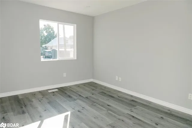 Additional property image - 673 Knox Ave