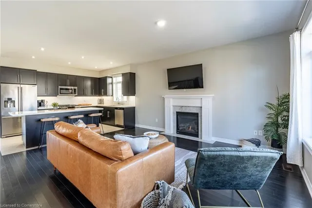 Additional property image - 219 Falconridge Dr