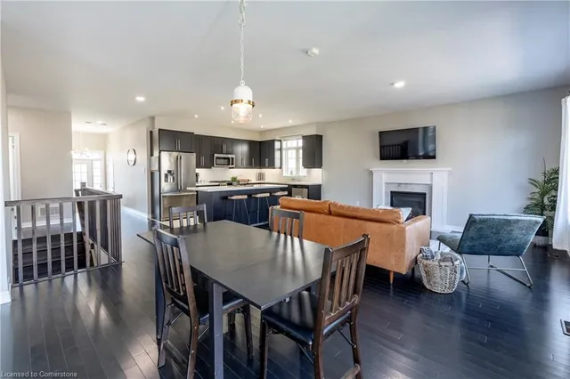Additional property image - 219 Falconridge Dr