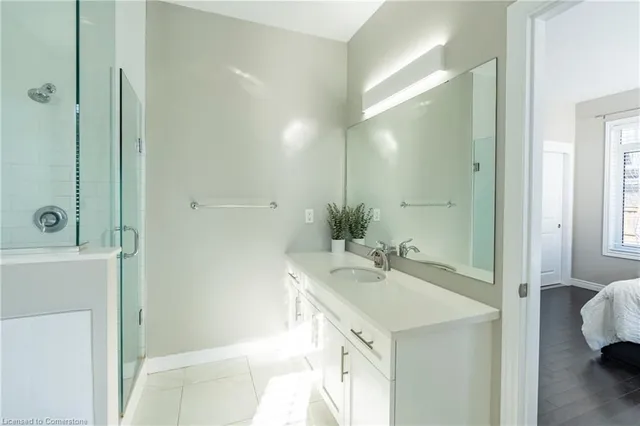Additional property image - 219 Falconridge Dr