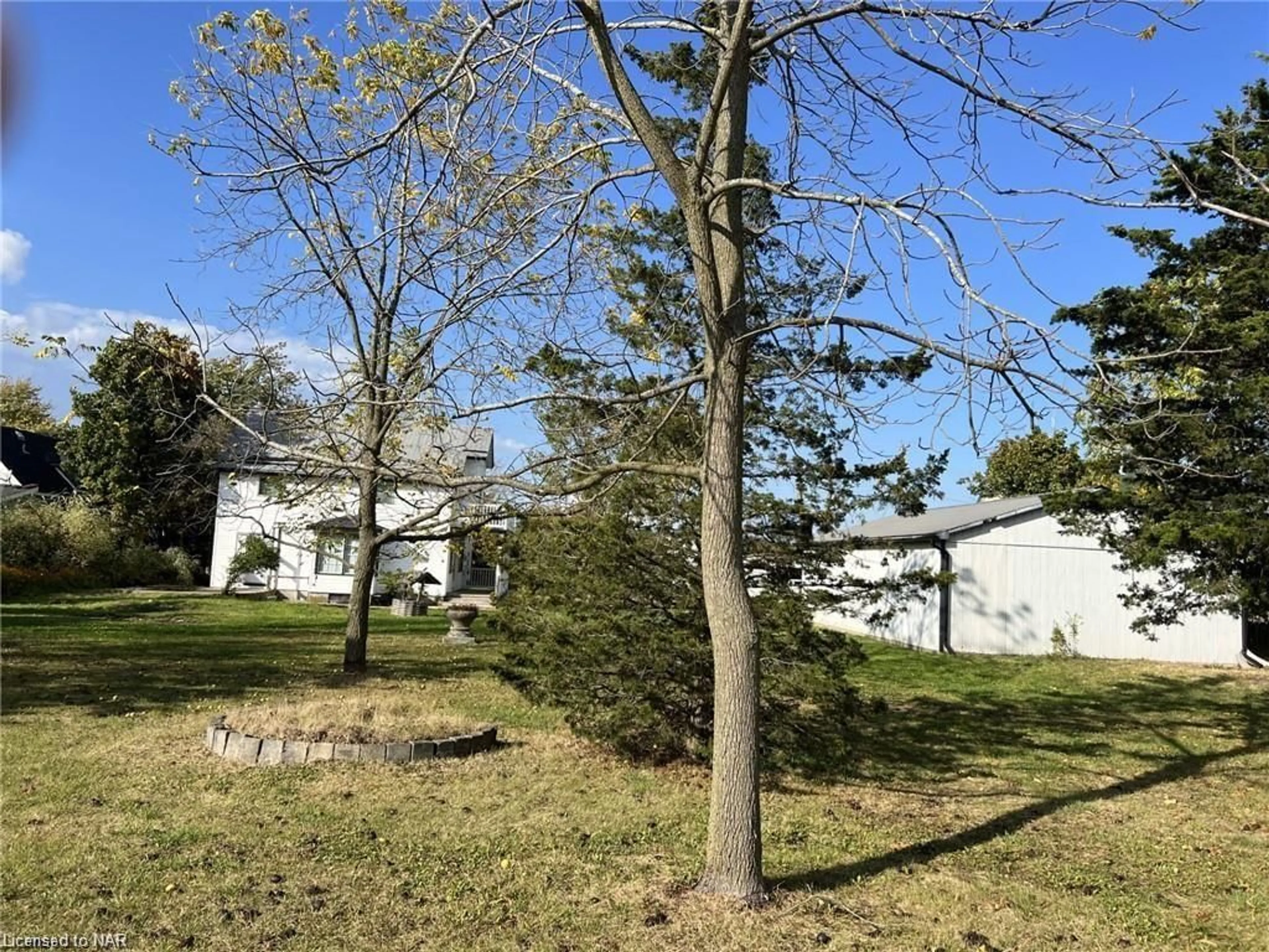 A pic from exterior of the house or condo, the fenced backyard for 4180 Linden Ave, Campden Ontario L0R 1G0