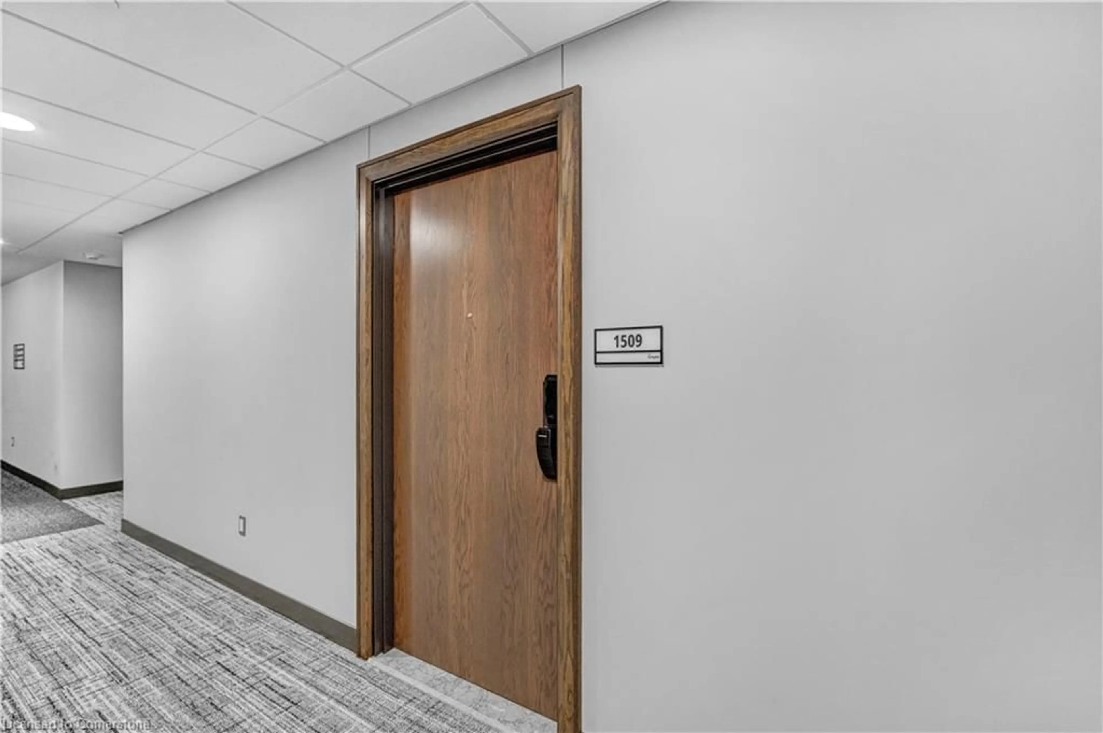 Indoor foyer, unknown floor for 741 King Street West St #1509, Kitchener Ontario N2G 1E5