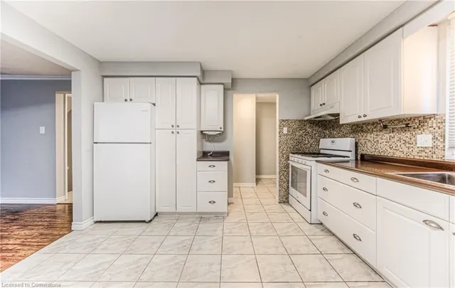 Additional property image - 28 Underhill Cres Unit 11
