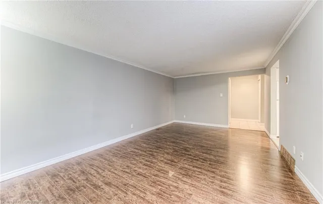 Additional property image - 28 Underhill Cres Unit 11