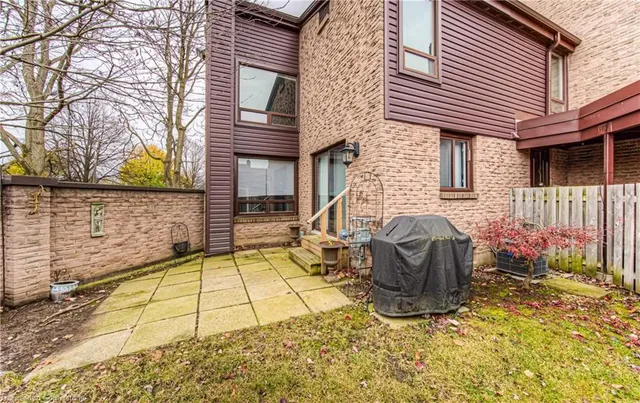Additional property image - 28 Underhill Cres Unit 11