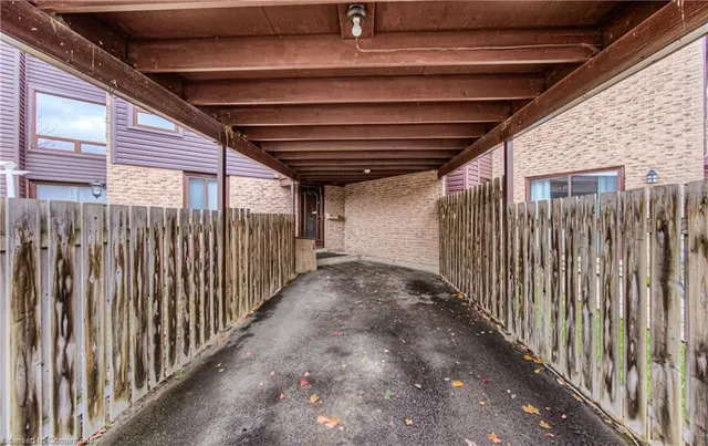 Additional property image - 28 Underhill Cres Unit 11