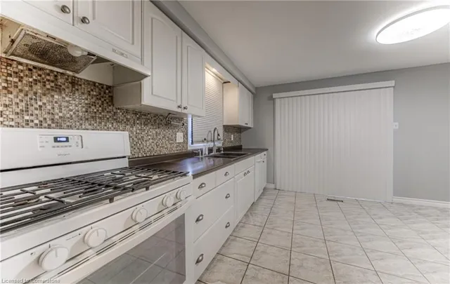 Additional property image - 28 Underhill Cres Unit 11