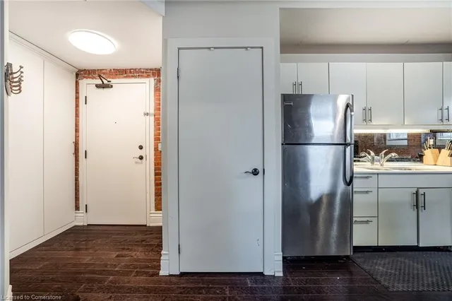 Additional property image - 200 Stinson St Unit 104