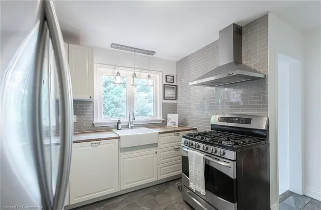 Additional property image - 31 Academy St