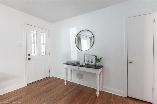 Additional property image - 31 Academy St