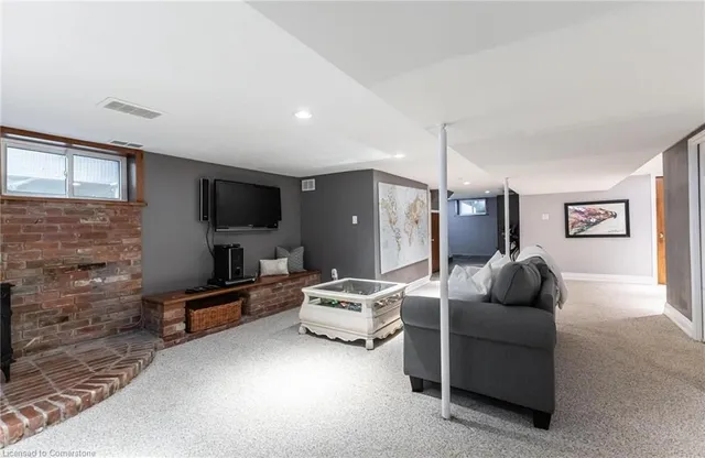 Additional property image - 31 Academy St