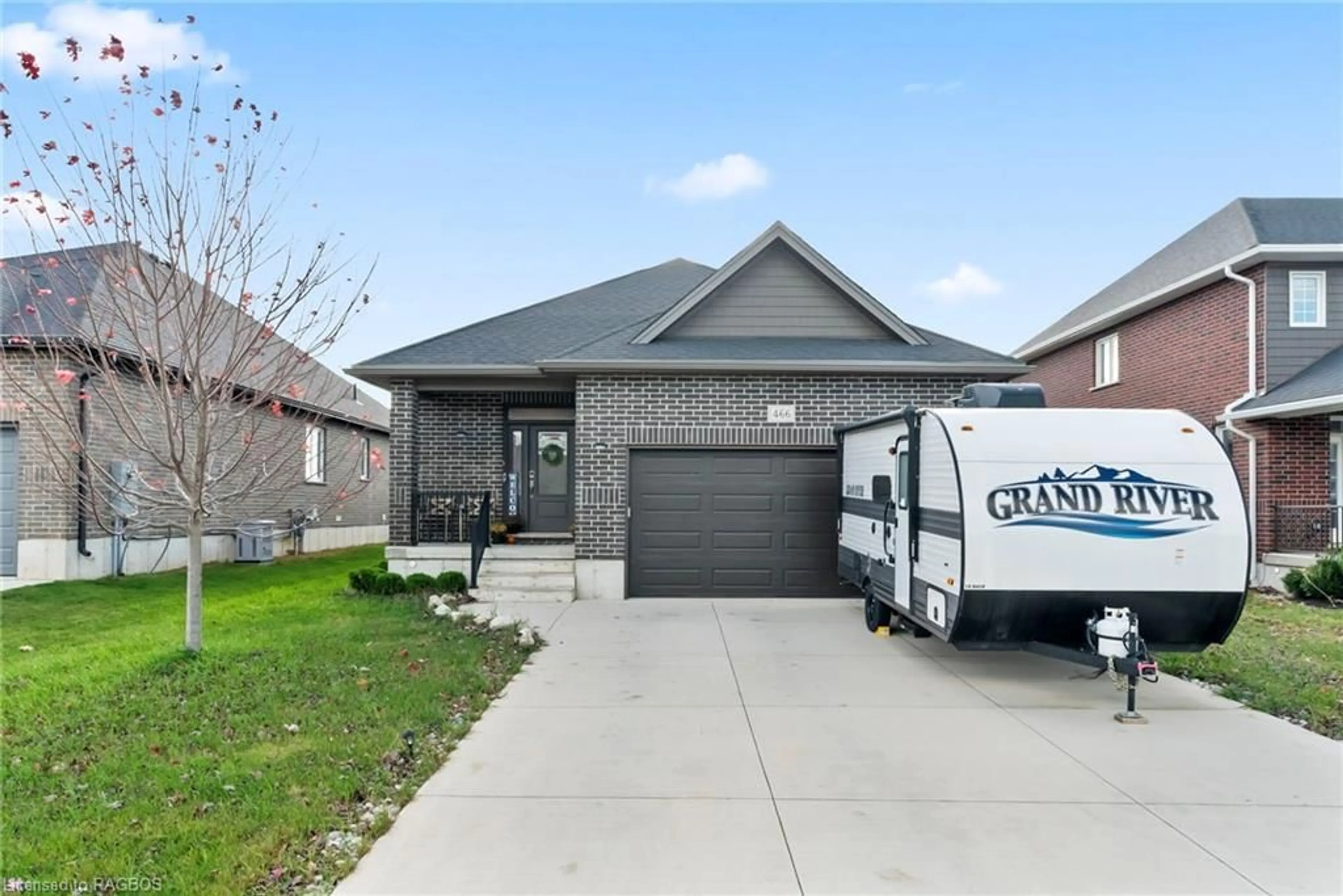 Frontside or backside of a home, the street view for 466 Normanton St, Port Elgin Ontario N0H 2C3