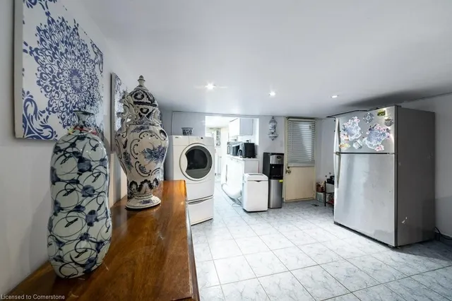 Additional property image - 13 Rolyat St