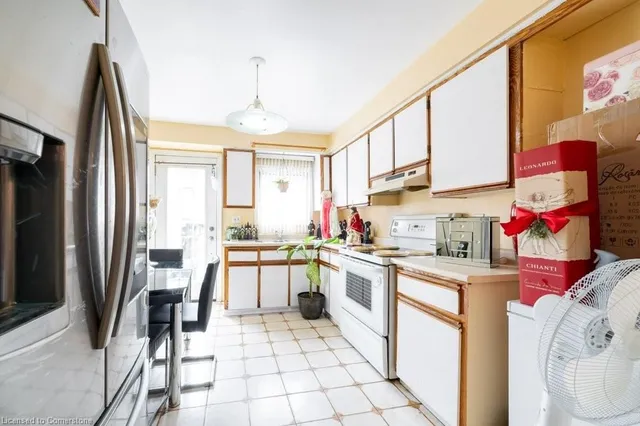 Additional property image - 13 Rolyat St