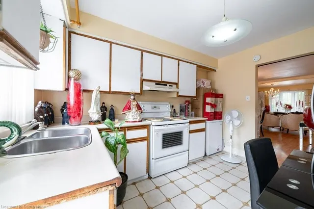 Additional property image - 13 Rolyat St