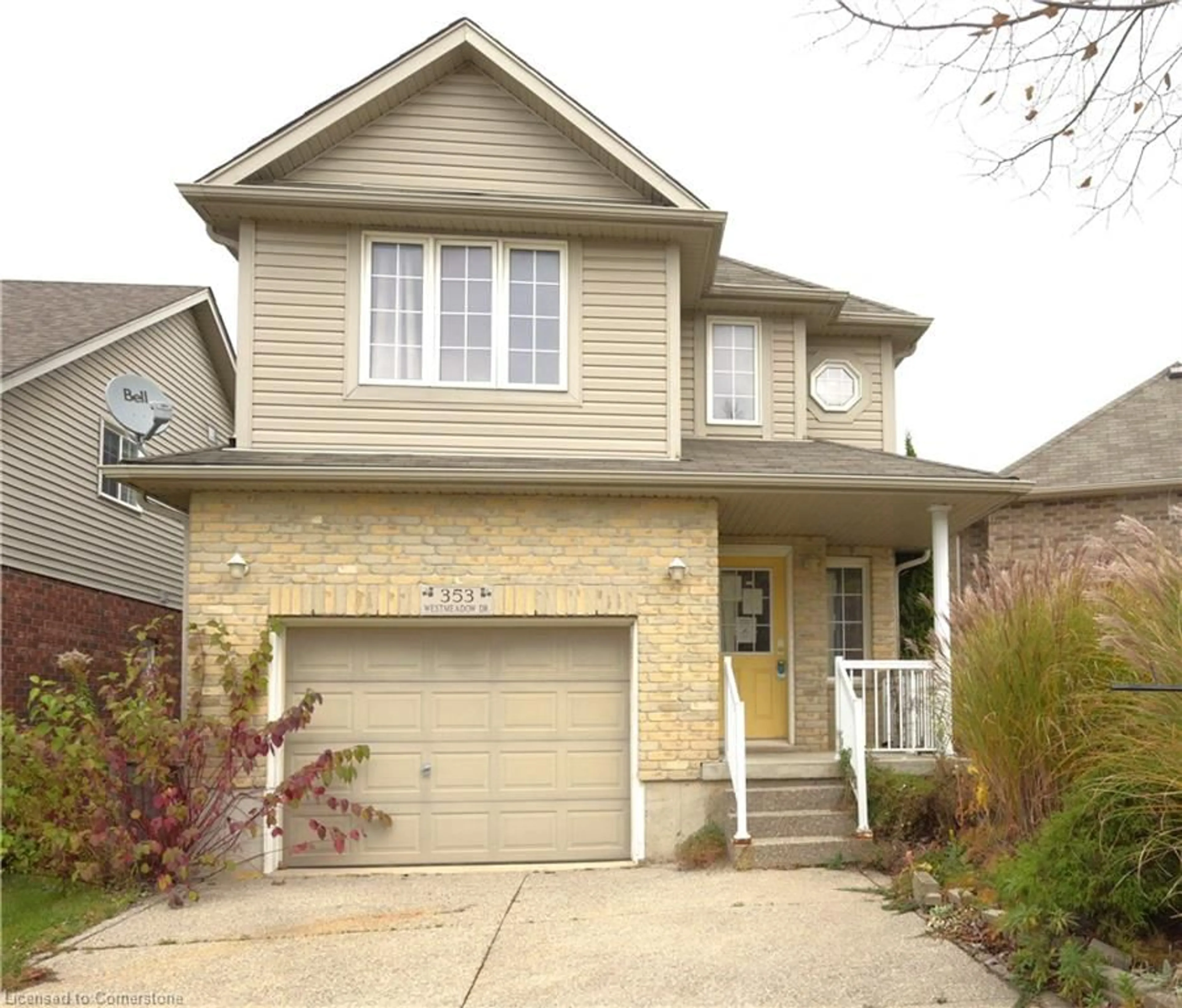 Frontside or backside of a home, cottage for 353 Westmeadow Dr, Kitchener Ontario N2N 3R3