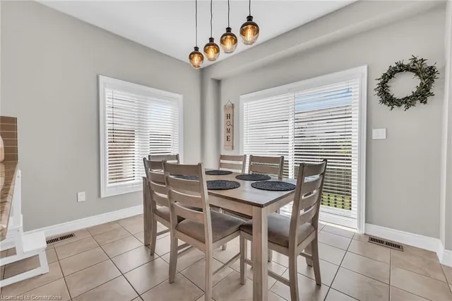 Additional property image - 8 Saybrook Gdns