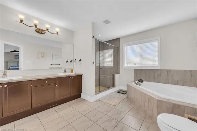 Additional property image - 8 Saybrook Gdns