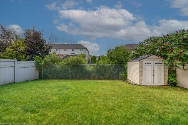 Additional property image - 8 Saybrook Gdns