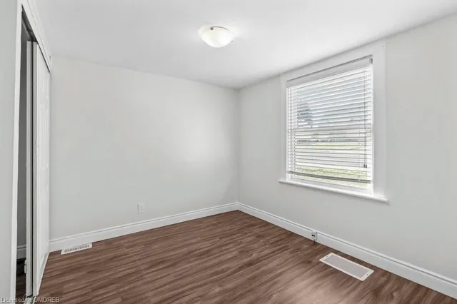 Additional property image - 937 Garth St