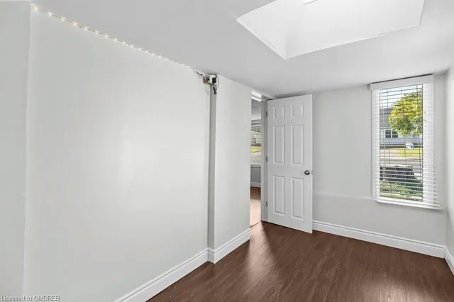 Additional property image - 937 Garth St