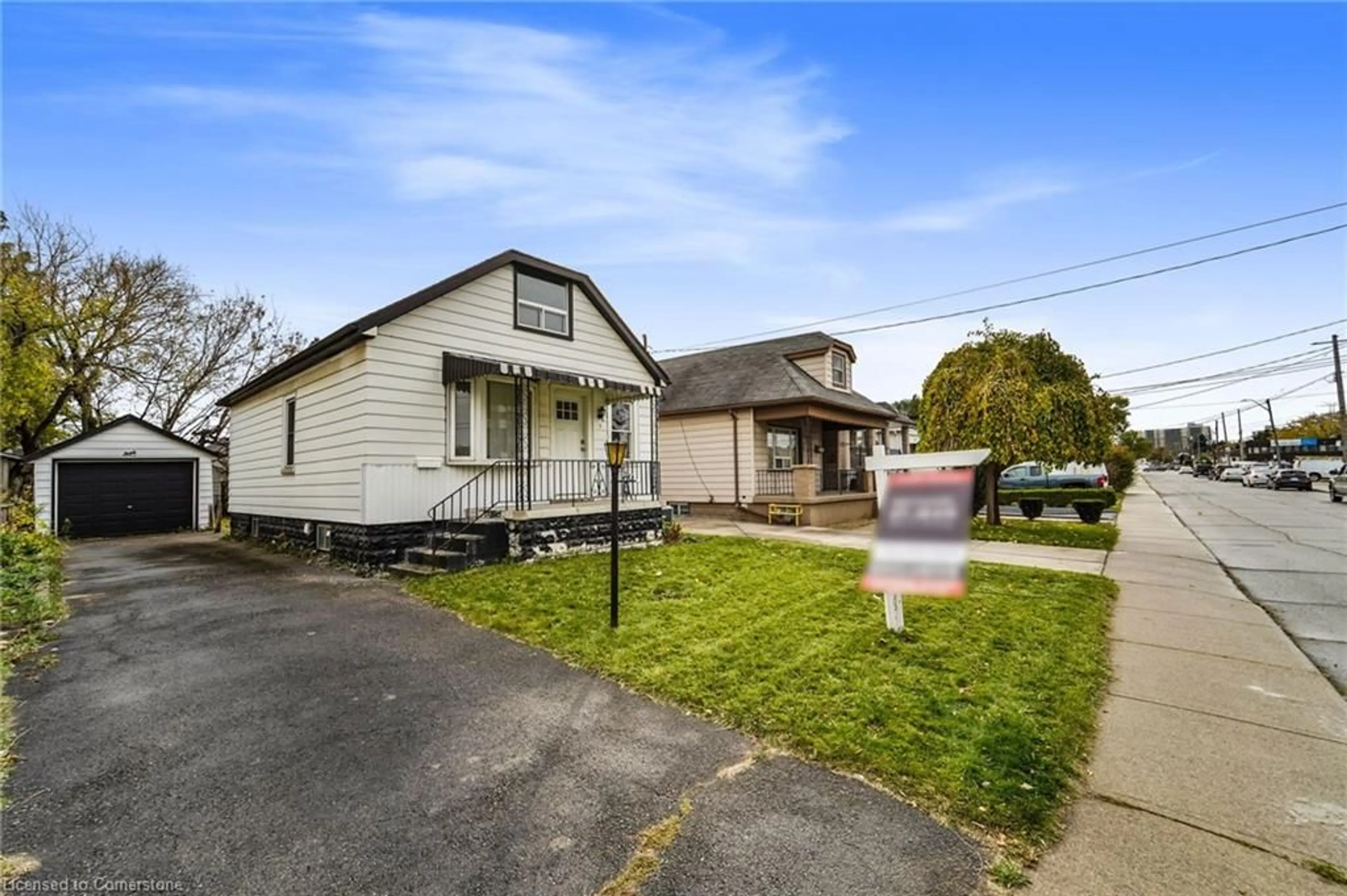 Frontside or backside of a home, cottage for 5 Rosewood Rd, Hamilton Ontario L8H 1A1