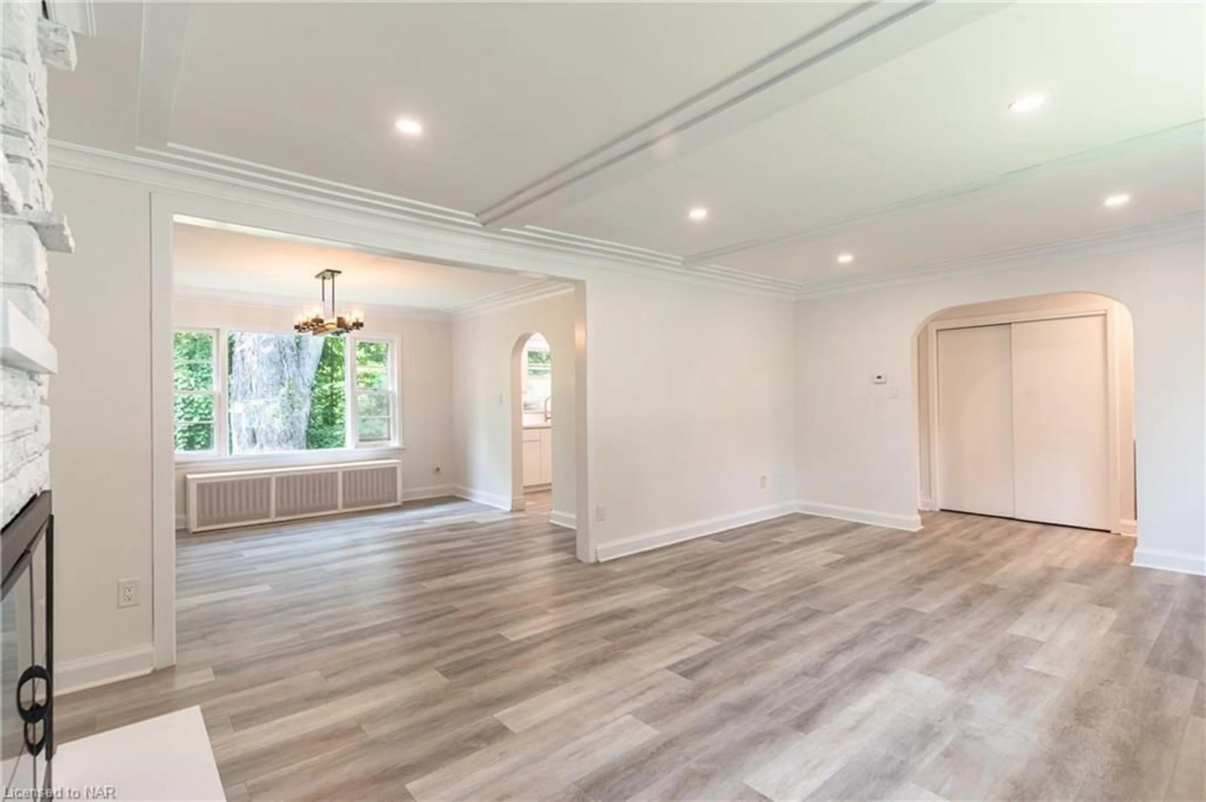 A pic of a room, wood floors for 1008 Haist St, Fonthill Ontario L0S 1E4