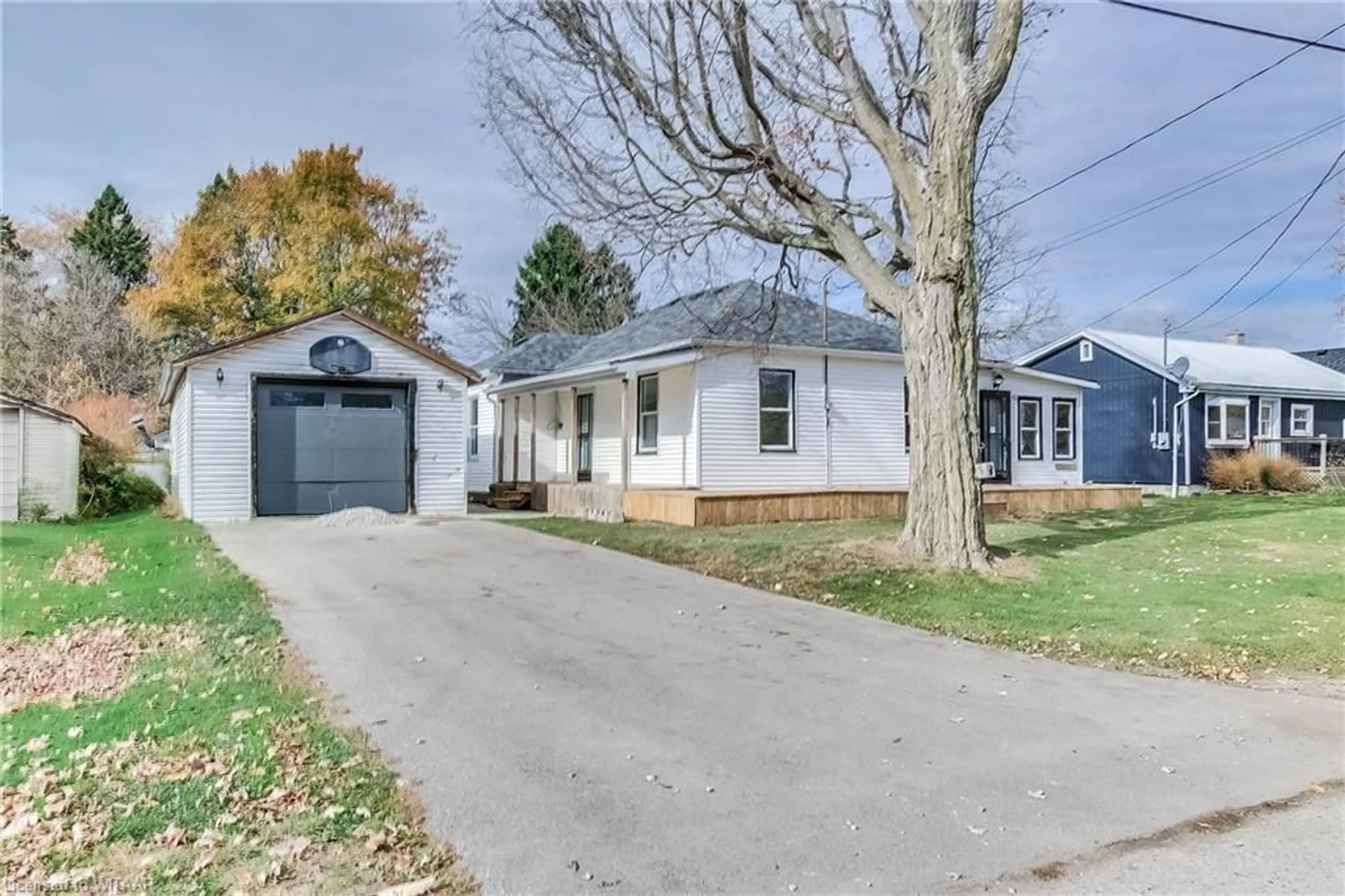 Frontside or backside of a home, the street view for 37 Strachan St, Port Burwell Ontario N0J 1T0