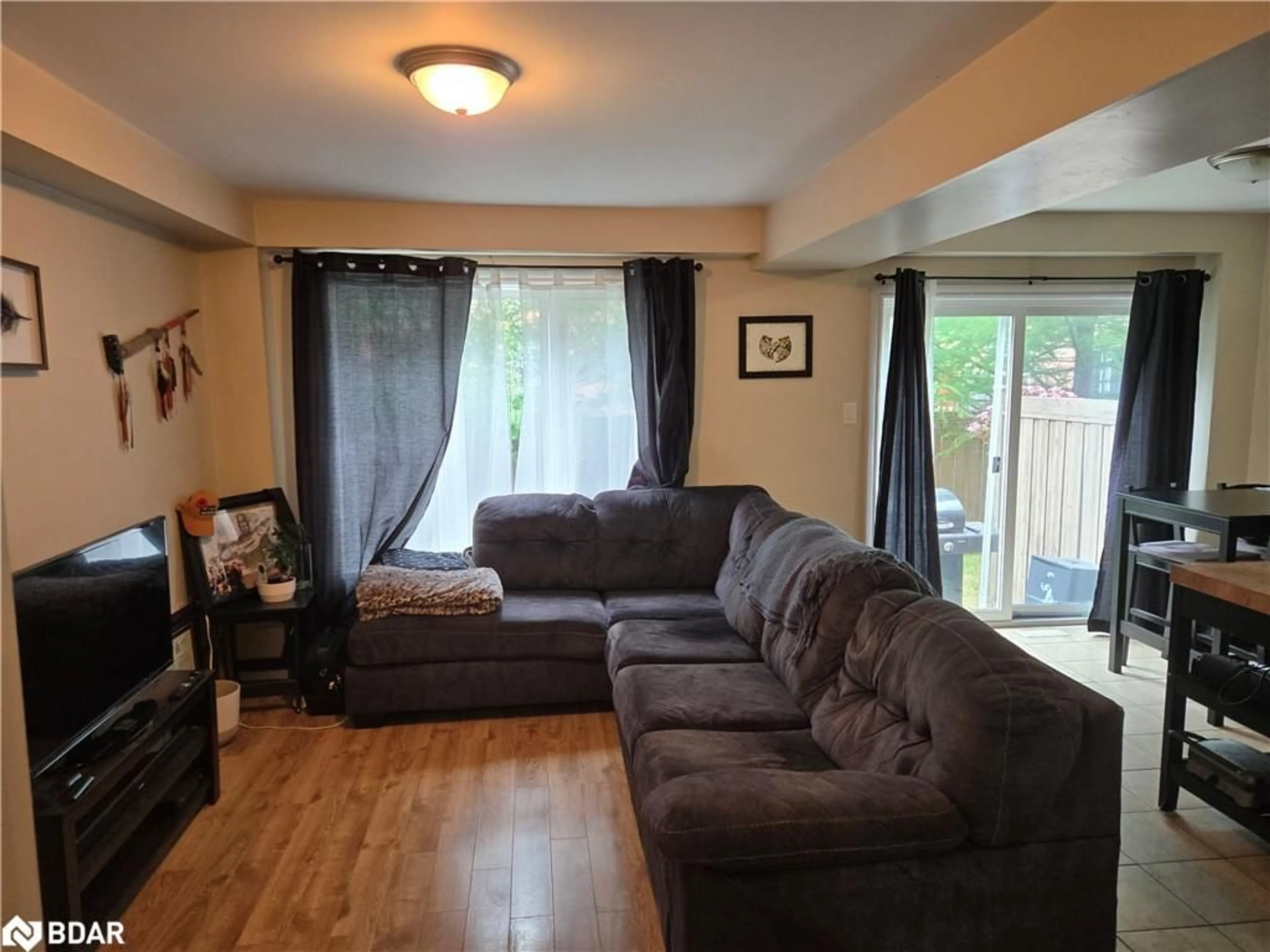 Living room, wood floors for 204 Alva St #7, Barrie Ontario L4N 3W3