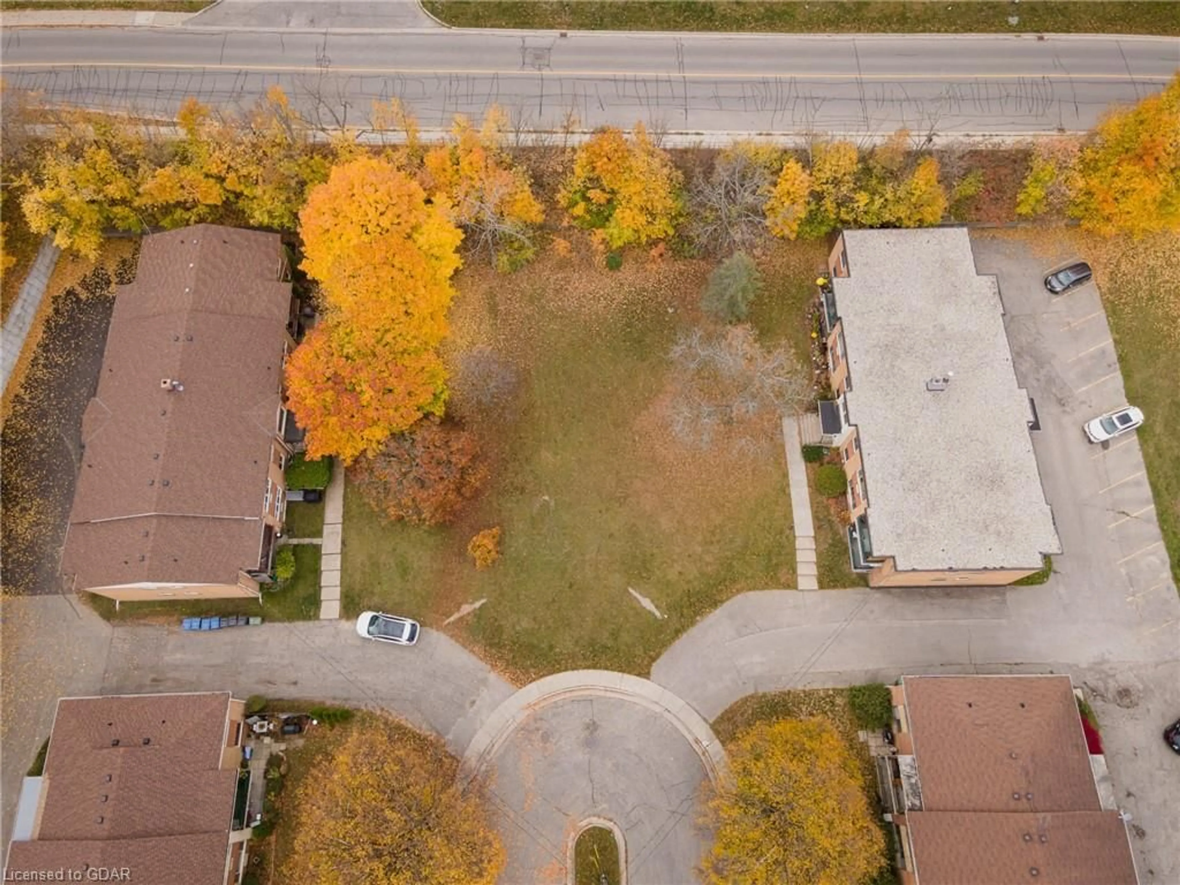 Frontside or backside of a home, the street view for 106 Sunnylea Cres, Guelph Ontario N1E 1W6