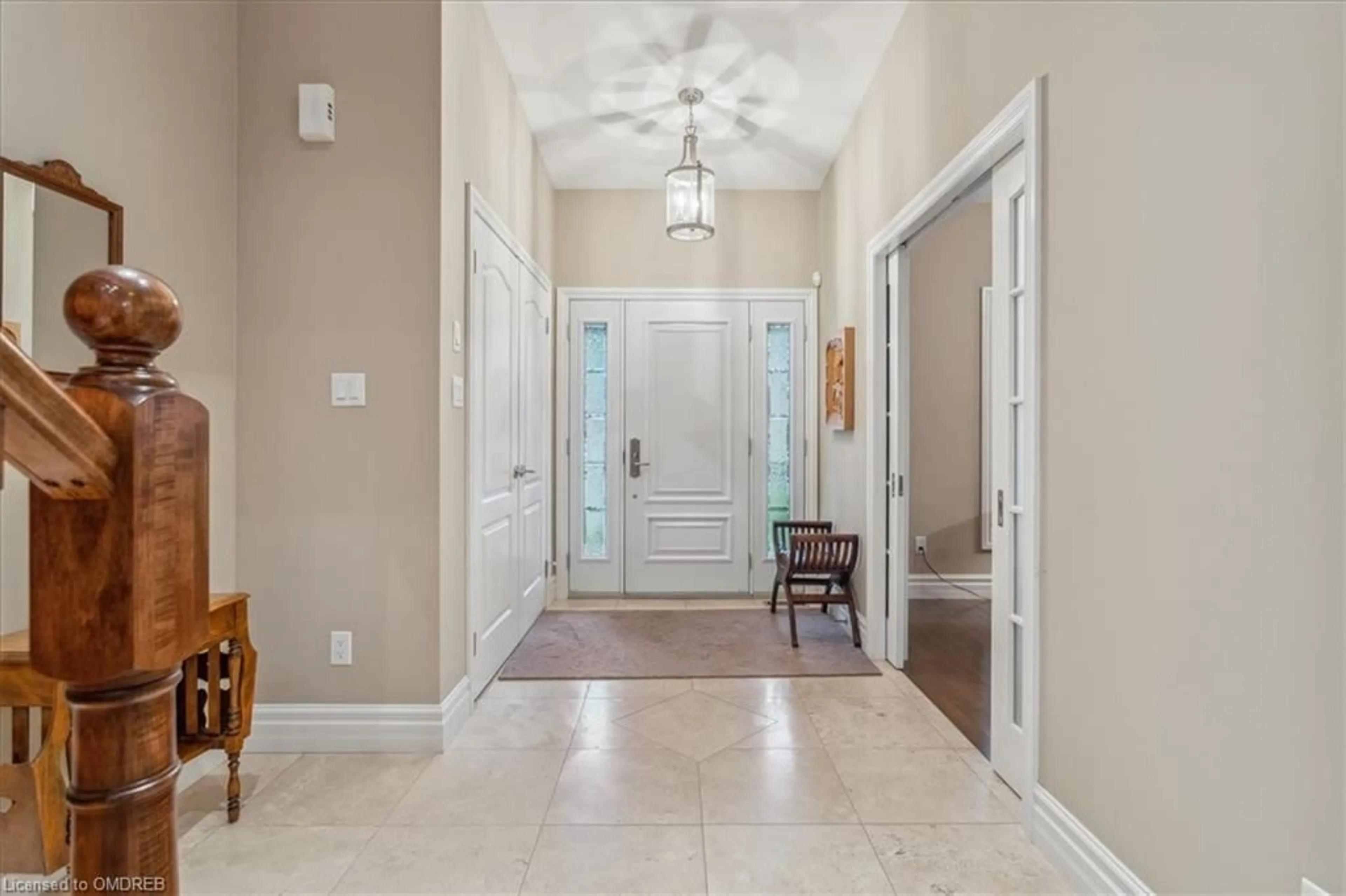 Indoor entryway, wood floors for 298 River Side Dr, Oakville Ontario L6K 3N4