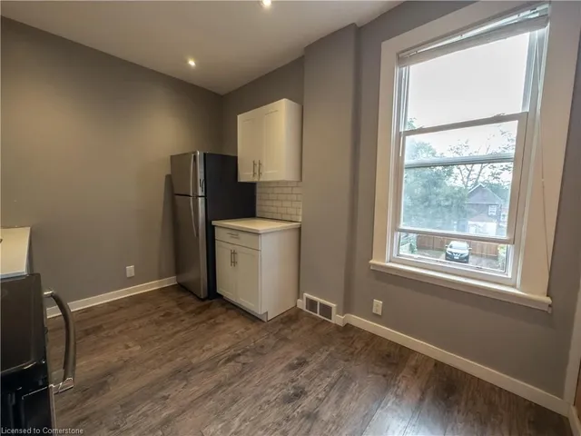 Additional property image - 163 Emerald St