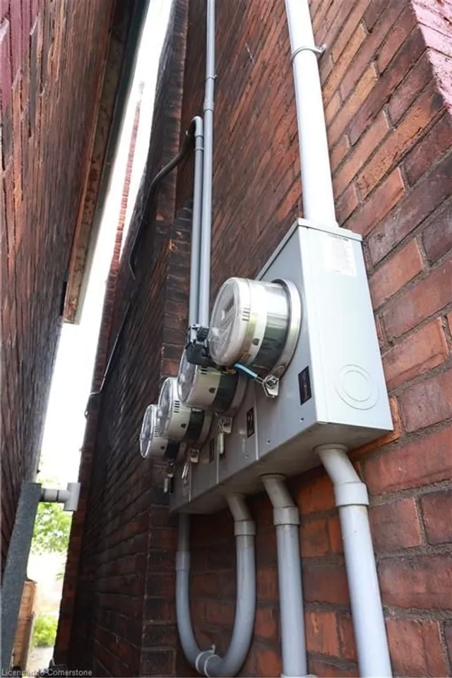 Additional property image - 163 Emerald St
