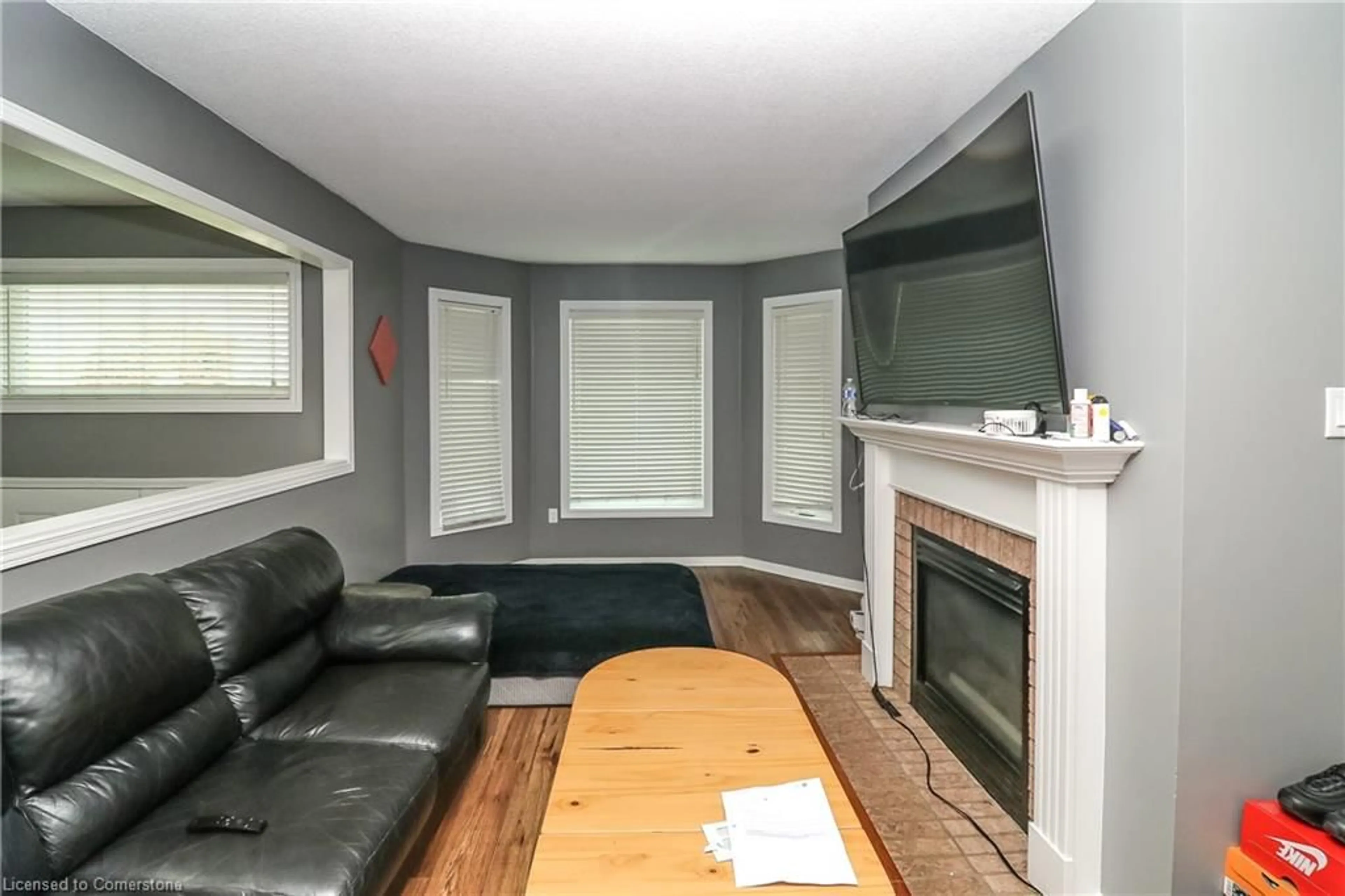 Media room, wood floors for 47 Acorn Cres, Wasaga Beach Ontario L9Z 1L6