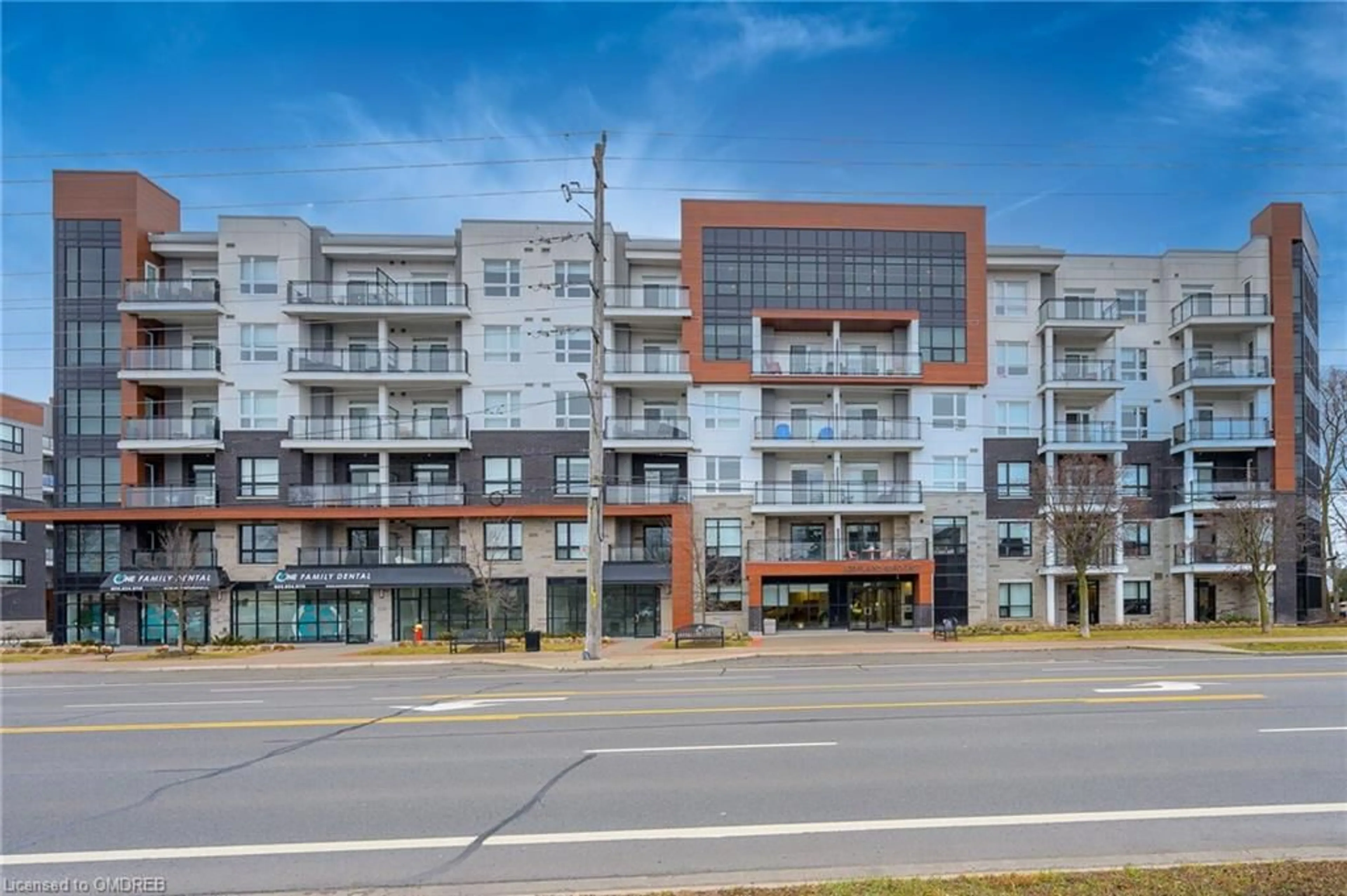 A pic from exterior of the house or condo, the front or back of building for 320 Plains Rd #220, Burlington Ontario L7T 0C1