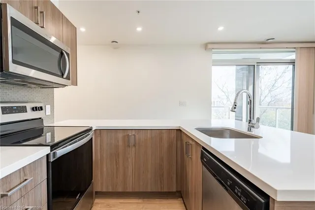 Additional property image - 467 Charlton Ave Unit 308