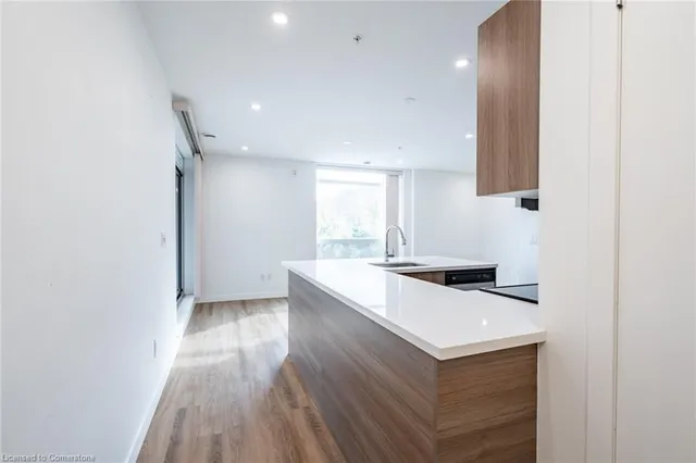 Additional property image - 467 Charlton Ave Unit 308