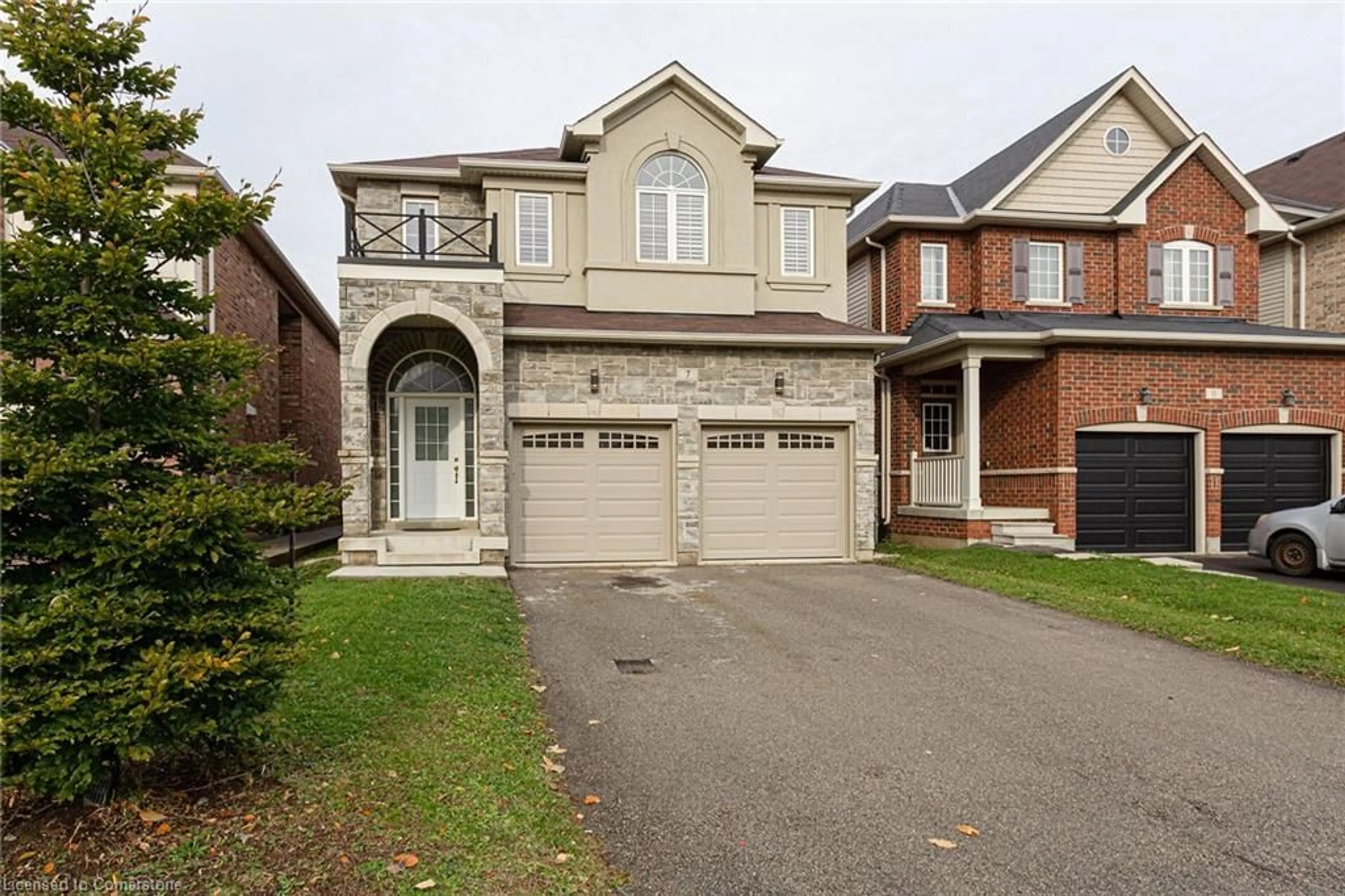 Home with brick exterior material for 7 Connell Cres, Hamilton Ontario L9C 0C8