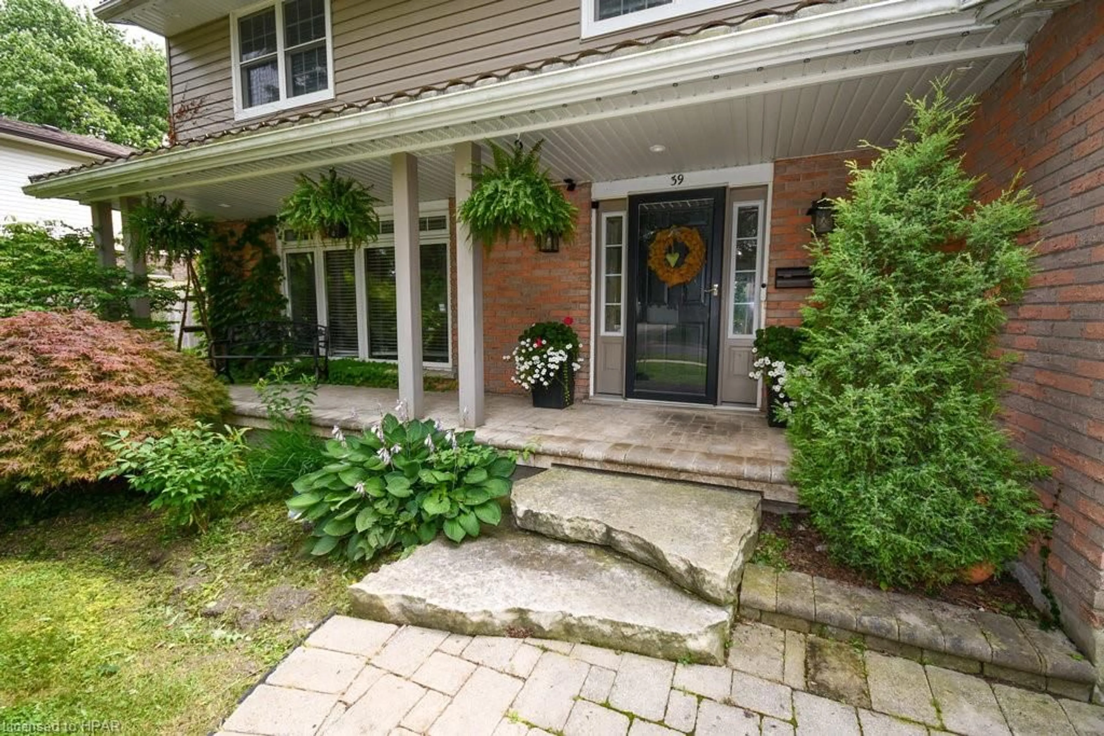 Indoor entryway, ceramic floors for 39 Park Lane Dr, Stratford Ontario N5A 5C1