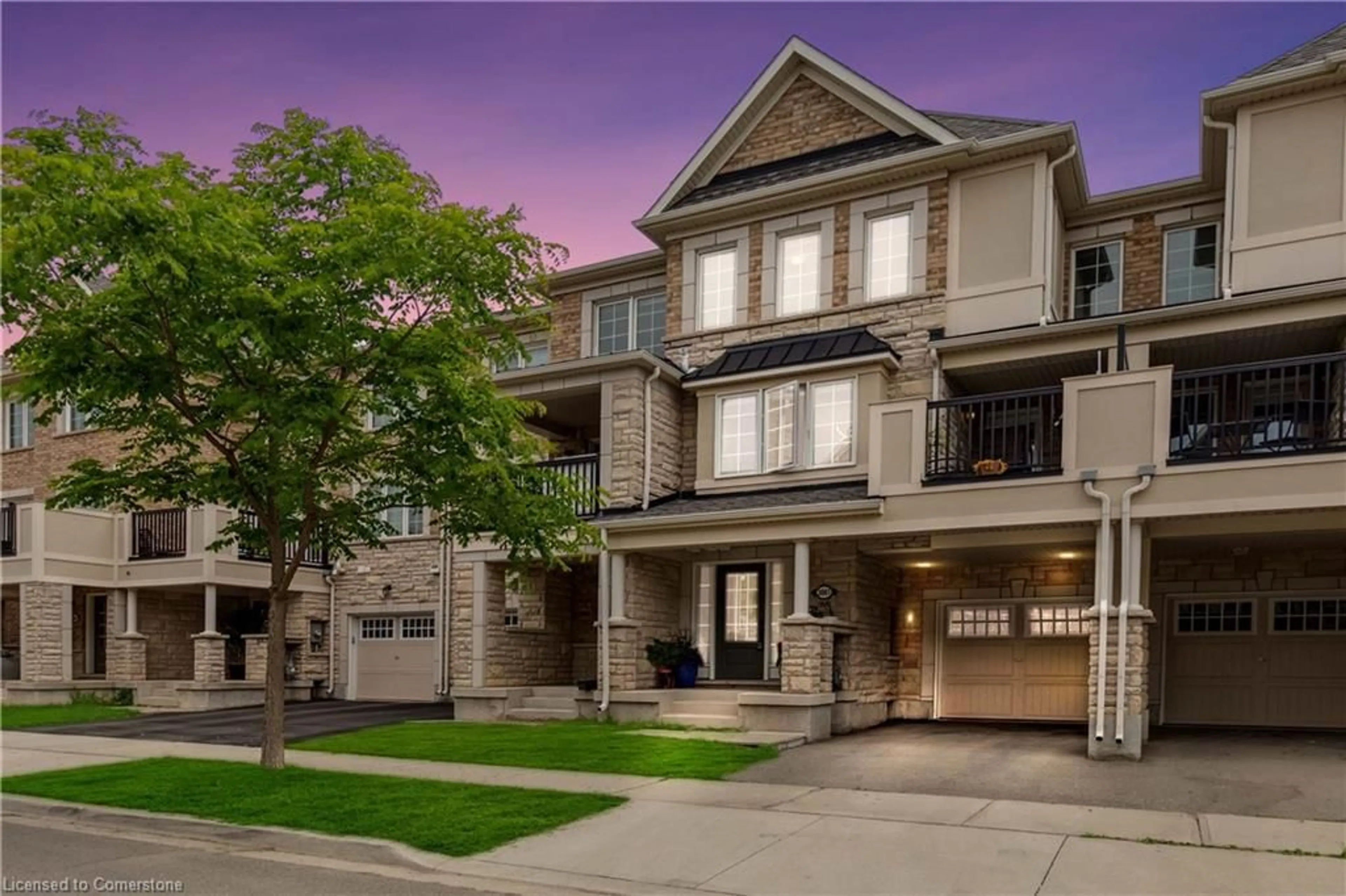 A pic from exterior of the house or condo, the street view for 3061 Mistletoe Gdns, Oakville Ontario L6M 0Y8