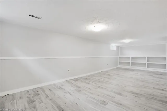 Additional property image - 77 Greenford Dr