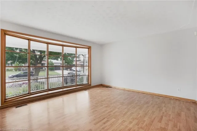Additional property image - 77 Greenford Dr