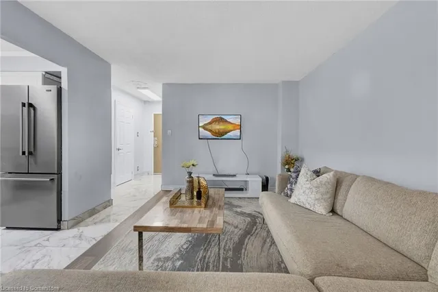 Additional property image - 975 Warwick Crt Unit 1107