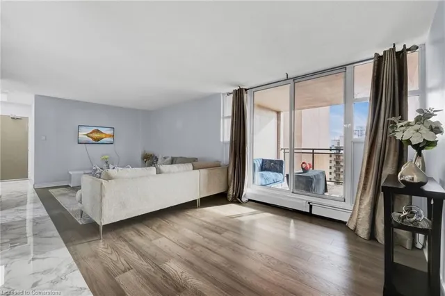 Additional property image - 975 Warwick Crt Unit 1107
