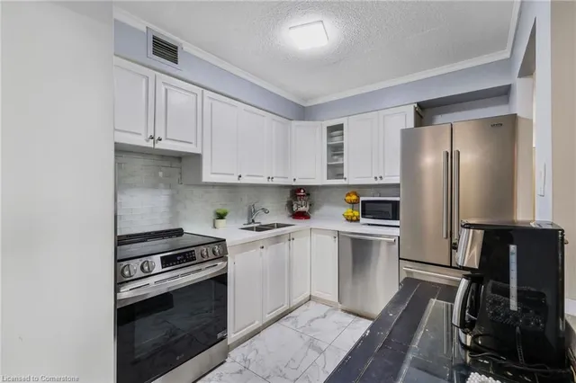 Additional property image - 975 Warwick Crt Unit 1107