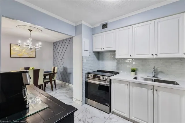 Additional property image - 975 Warwick Crt Unit 1107
