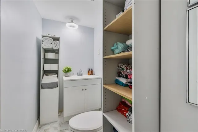 Additional property image - 975 Warwick Crt Unit 1107