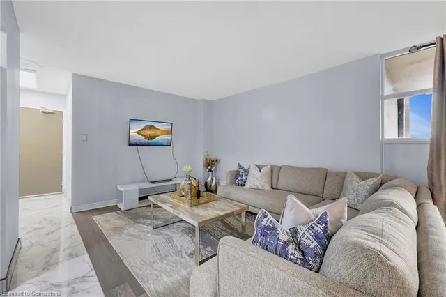 Additional property image - 975 Warwick Crt Unit 1107