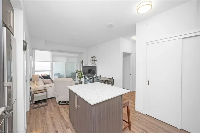 Additional property image - 2087 Fairview St Unit 1805