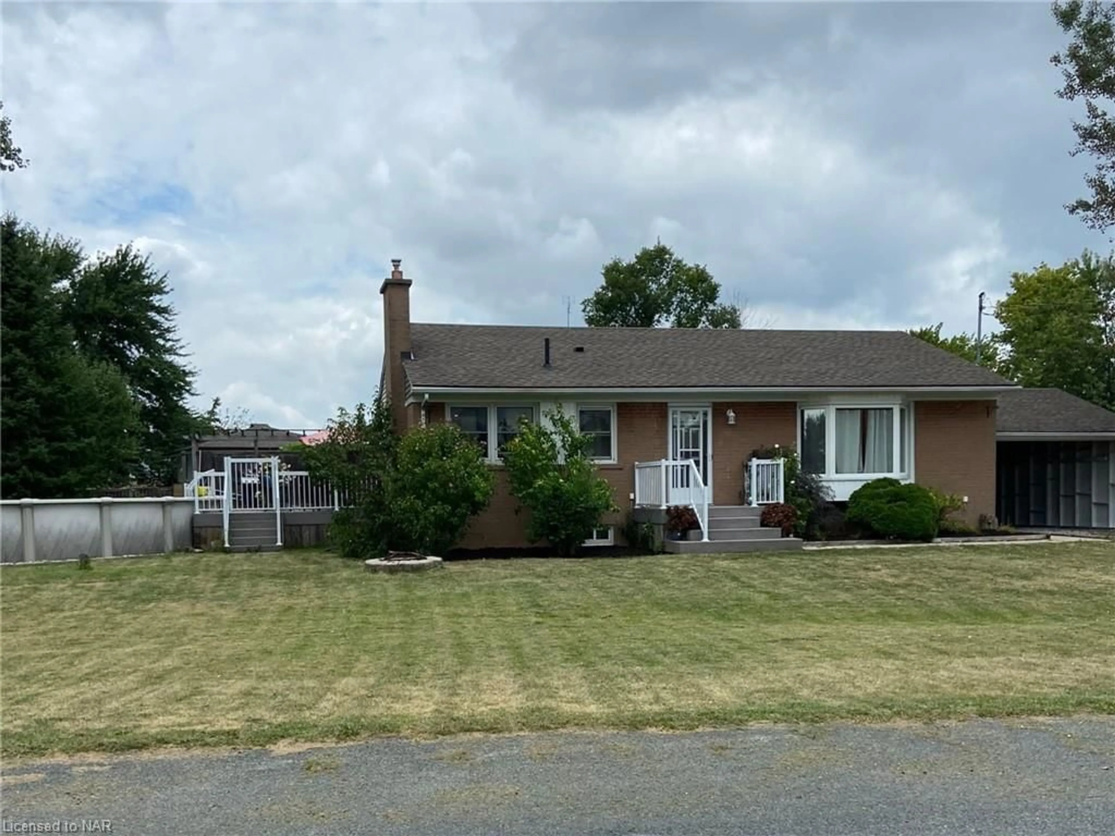 Frontside or backside of a home, the street view for 3483 River Trail Cres, Stevensville Ontario L0S 1S0